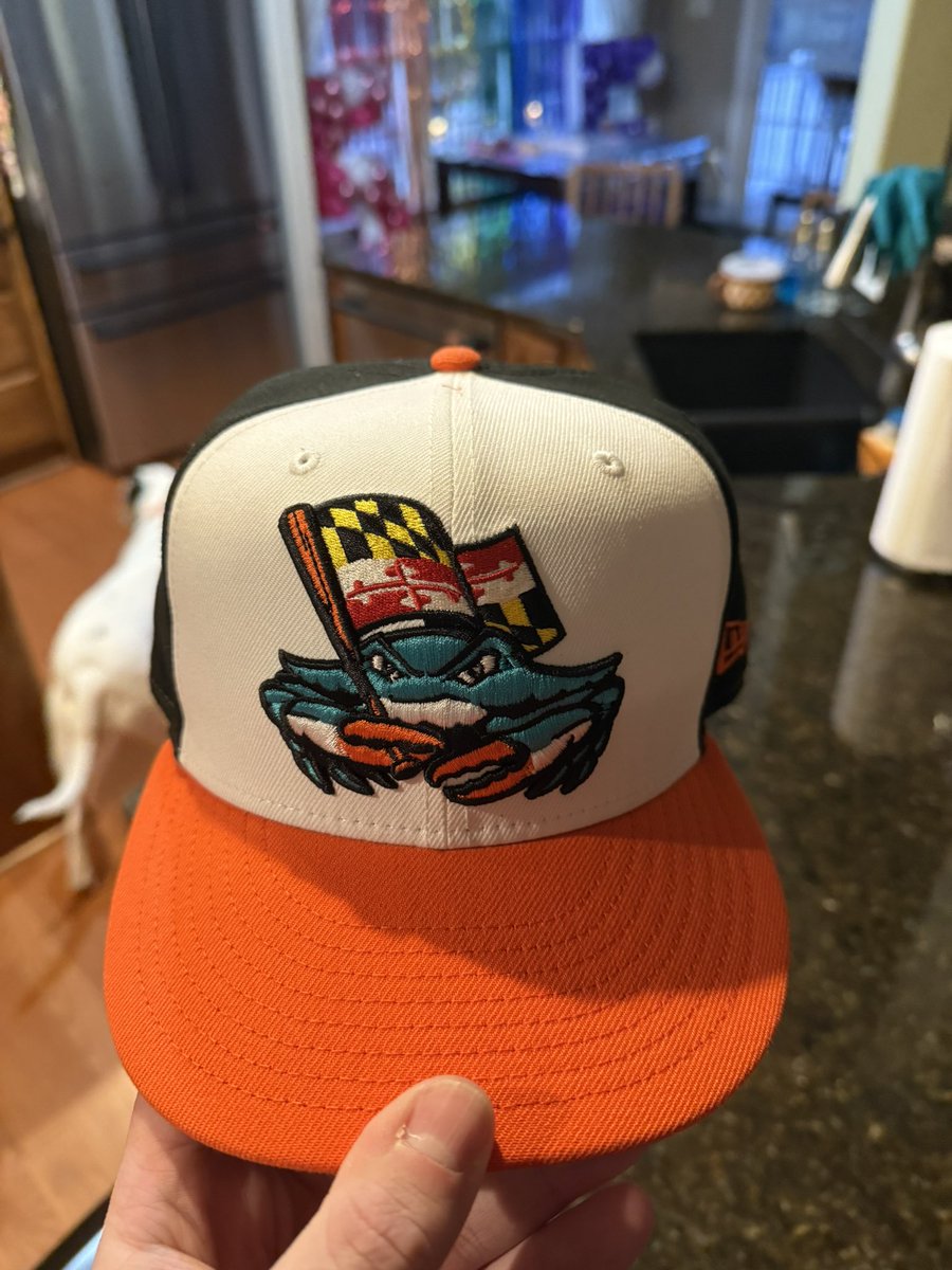 OsSunglassGuy's tweet photo. Yup. This hat is certainly making it into the rotation. https://t.co/XuO29Yq1bK