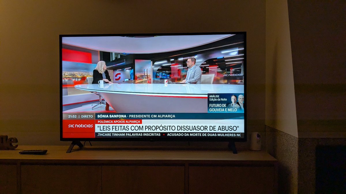 jpsfs's tweet photo. Dar os parabéns à Presidente da CM de Alpiarça 👏. Quem conhece minimamente a realidade sabe que os abusos nos abonos escolares existem e que as Escolas conhecem a realidade. https://t.co/D2q5L2ua3T