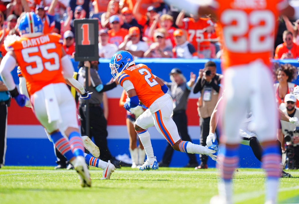 RoGo1017's tweet image. This guy needs to be the DPLOY. He&apos;s an absolute dawg! #PS2
#DPLOY

nbcsports.com/nfl/profootbal…