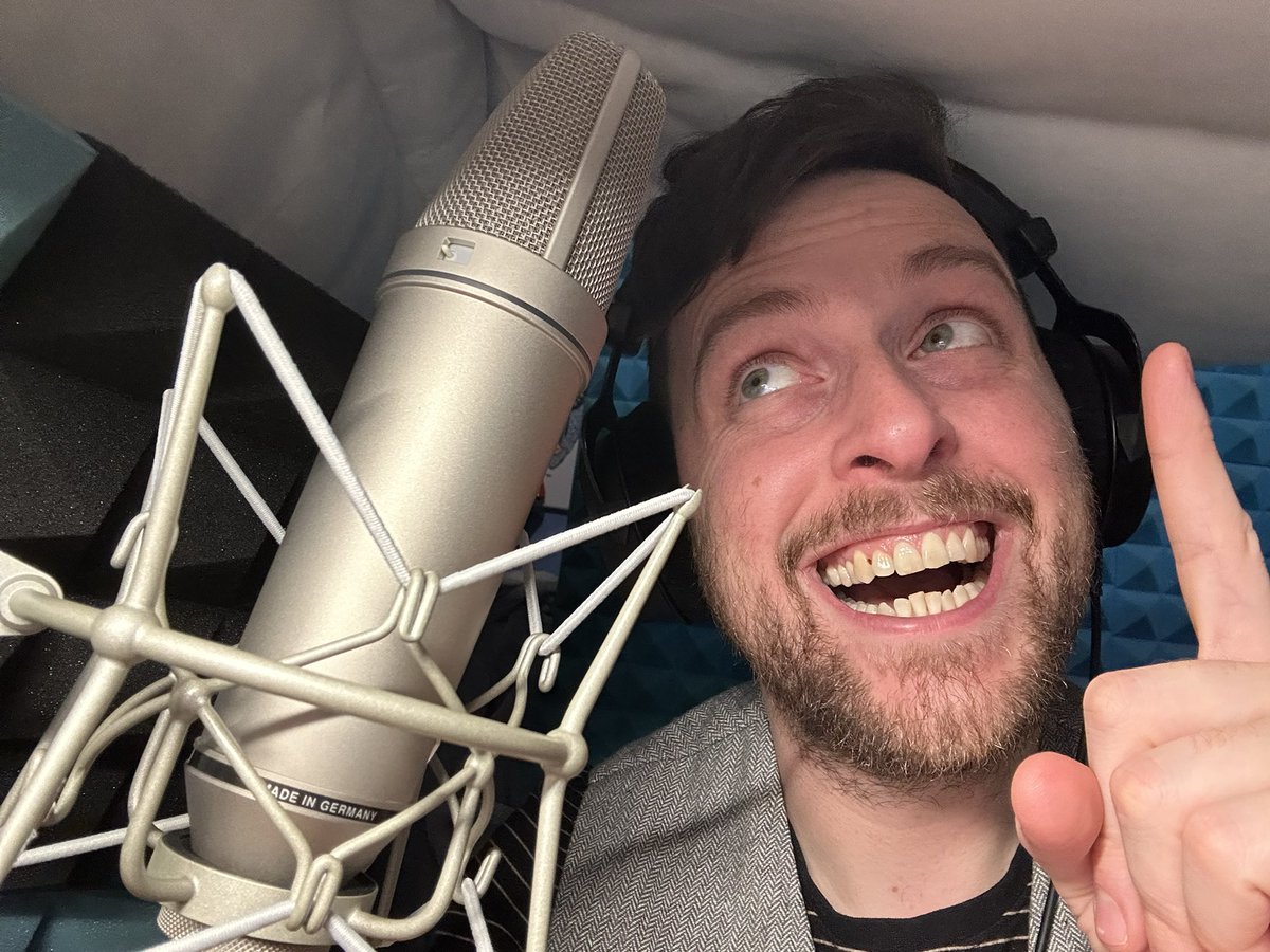 Hazer_D's tweet image. Auditioning with the new mic is how I imagine Tony stark felt when he went out in the Ironman suit for the first time!

Love love love it, bring me more auditions 🙏🎙️

Might even make myself some new reels for 2025 🤓🎭

#NeumannU87 @NeumannBerlin