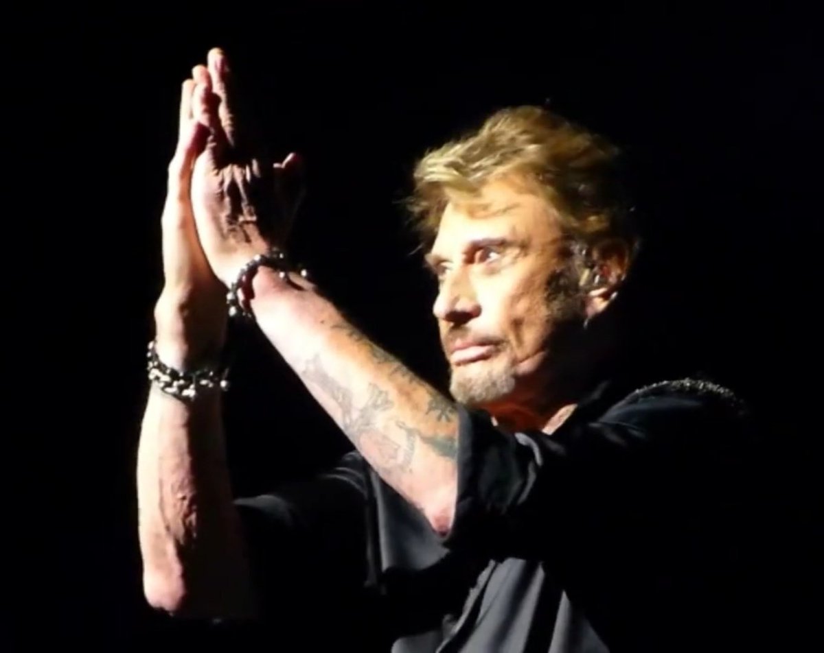 valgoodluck's tweet image. 7 ans que tu nous manques Johnny tu resteras toujours dans nos coeurs ♥️🙏
