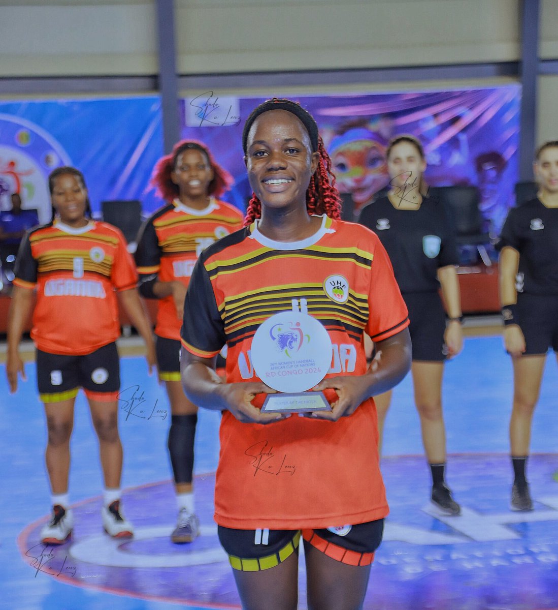 Uhandball's tweet photo. Aber Priscilla of @KibuliSecSchool merged the Woman of the Match as the Nile Queens of Uganda where battling Kenya in Africa's Biggest handball championship #AFCON2024 
#AFCON2024 Kinshasa 
#NileQueens 
#UgandaHandball🇺🇬 @Airtel_Ug @UgandaPrisons https://t.co/0nsiY72HbG