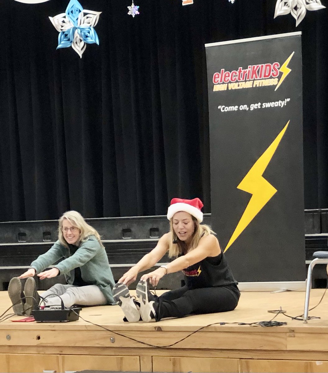 electriKIDS's tweet photo. Thanks to Ms. Duncan for joining us on stage during our #Holiday #Workout at Montemalaga. Your students loved seeing you up there! @pvpschools @MontemalagaPTA @CurtisChin_PV https://t.co/TmHUH5bVDG