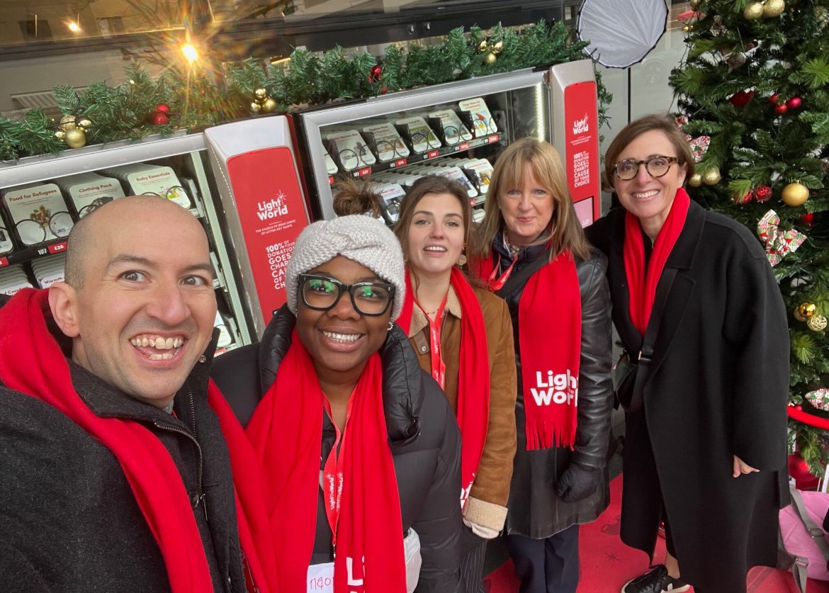 allmark21's tweet photo. Massive highlight of the season taking part in the opening of @Ch_JesusChrist Giving Machines with colleagues from @JRSUK and other amazing charities! Check them out in Spitalfields Market https://t.co/kYsk6E1rv8 https://t.co/znVBF8svaF