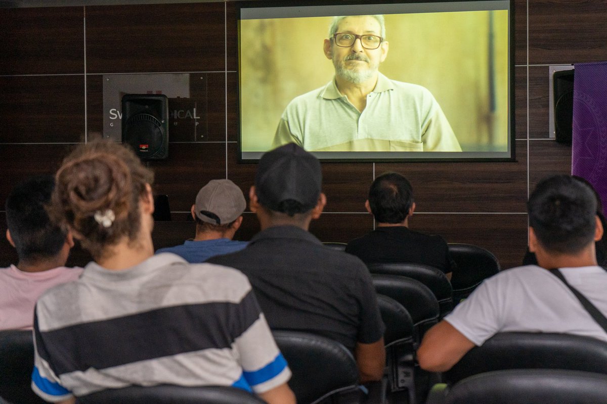 MGDSalta's tweet photo. Hoy vimos “El silencio de los hombres” 🤫 y si no pudiste venir, te dejamos una sinopsis para que la tengas en cuenta 🤩: Bicho, Emma y Andrés ponen en crisis lo que se espera de ellos e indagan sobre los miedos, las complicidades y violencias que viven como varones. https://t.co/RRC5pi8VNU
