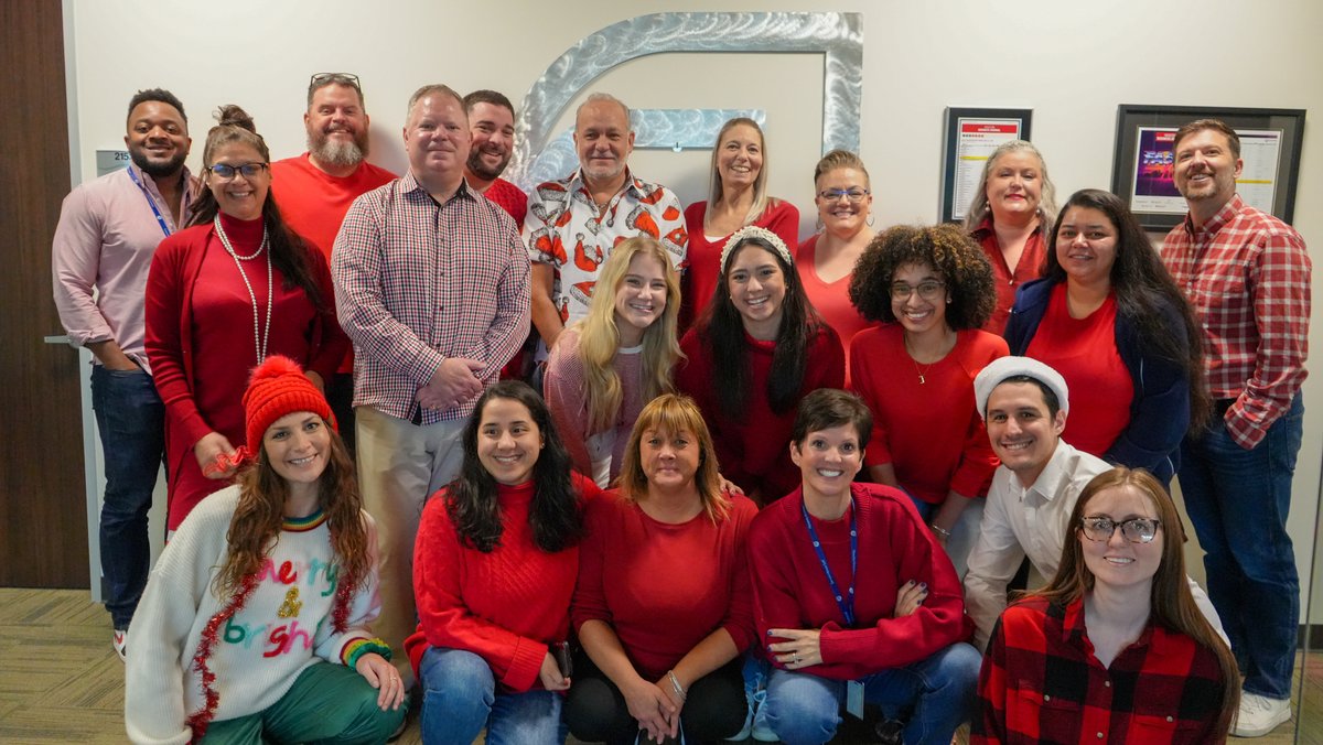 cgresources's tweet image. When the Core Group Resources team coordinates in red, you know it&apos;s officially holiday season. Here&apos;s to ending the year strong together!

#CoreGroupResources #Christmas #shipsandshipping #holiday #hiring