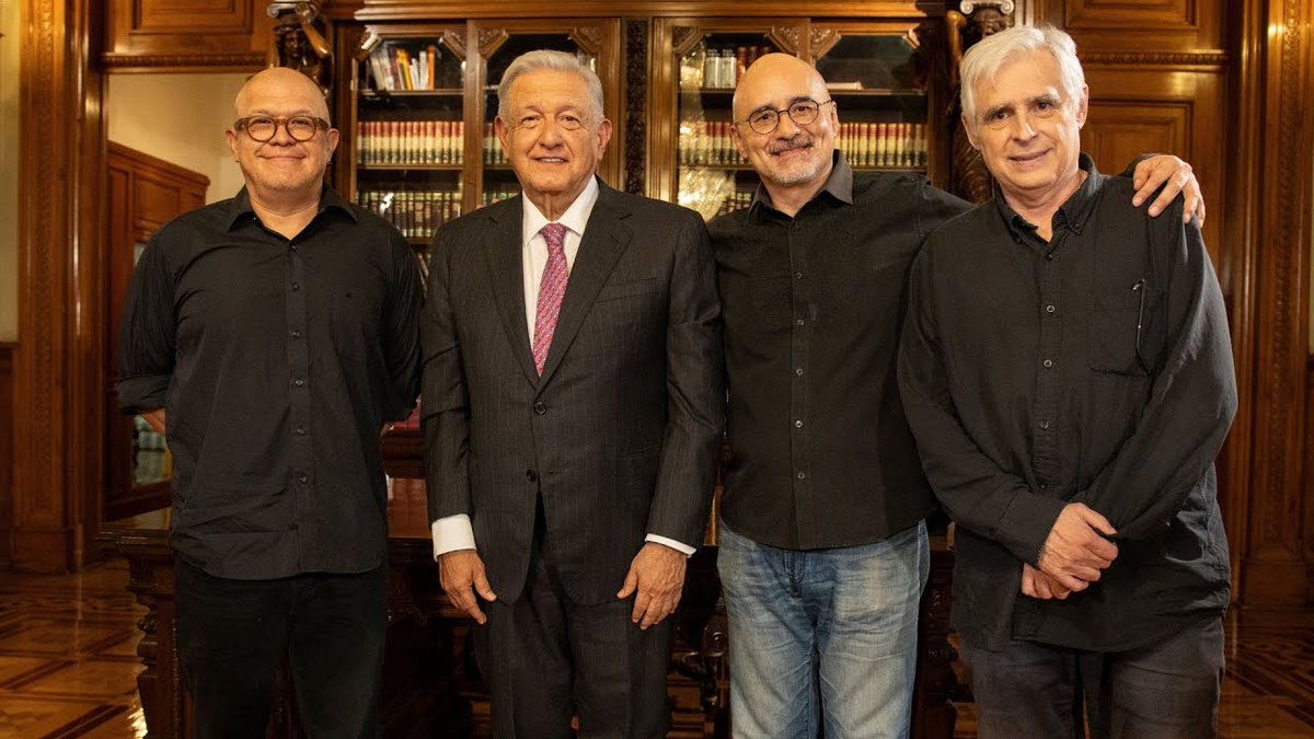 CanalOnceTV's tweet image. ¡Enhorabuena, equipo de @ChamucoTV! 👹🥳

Esta mañana, recibieron el Premio Nacional de Periodismo por la Libertad de Expresión 2024, gracias a su destacada entrevista con el expresidente @lopezobrador_.

Desde @CanalOnceTV, celebramos este merecido reconocimiento y felicitamos a…