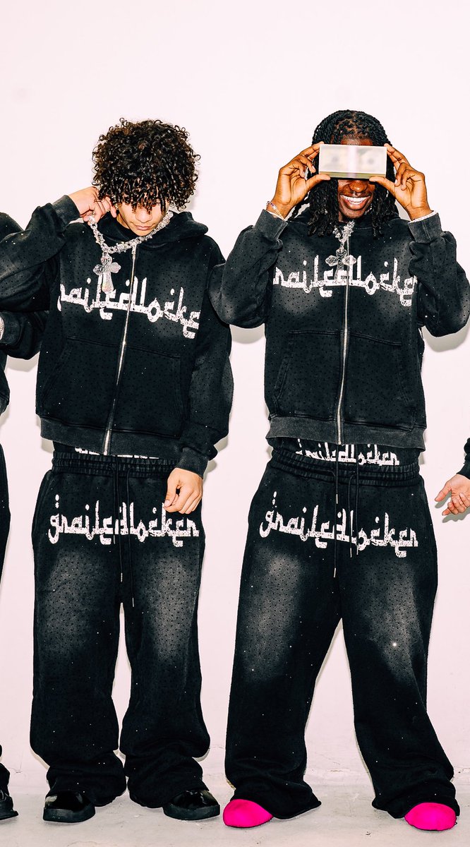 Director Drew ✰ tweet media