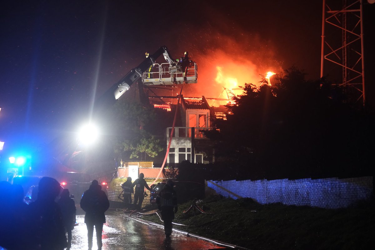 Uitslaande woningbrand op Terschelling