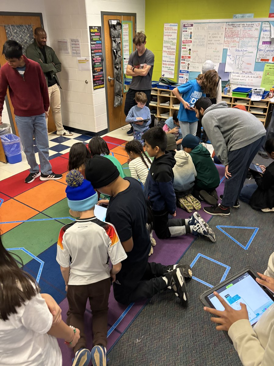 WHS_Maitland's tweet image. Wakefield HS #Coding, #Robotics, &amp;amp; #NHS introduced #Spheros to 5th graders
@CIS_APS for #CSEdWeek.  Lots of excitement &amp;amp; fun was witnessed throughout the classroom. Thank you #Amazon for the AFE merch!
@WarriorBalasWHS
@SuptDuran
@APSVirginia
@DEI_APS