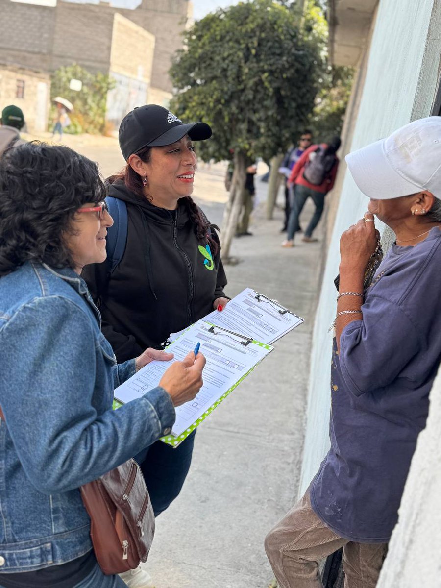 AlasyRaices's tweet photo. Cada acción cuenta, cada colaboración suma. Trabajamos juntos para construir un futuro donde la paz florezca en cada rincón. 🌱✨
#SembradoresDePaz #alasyraices https://t.co/FMzgEPqmw6