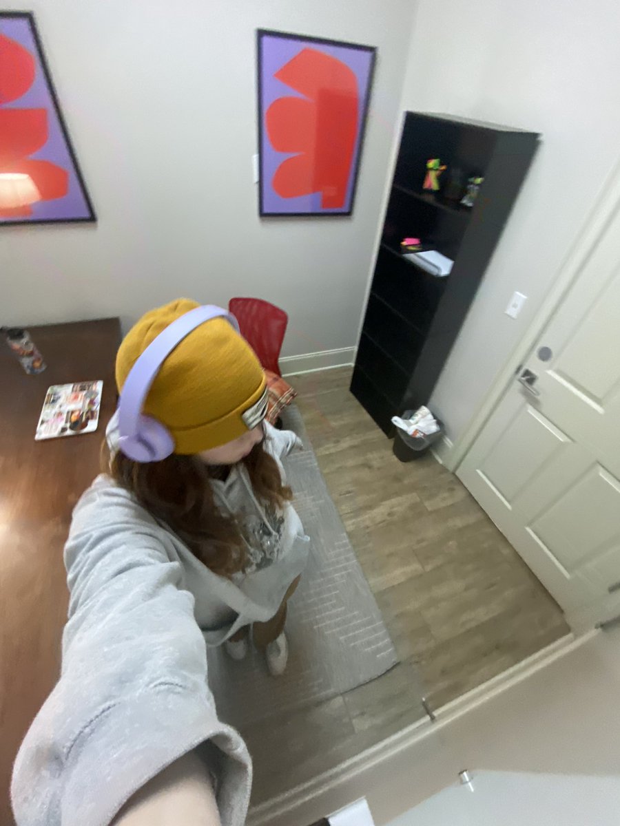aitchembee's tweet photo. final boss finals szn https://t.co/XgQTS17sqU