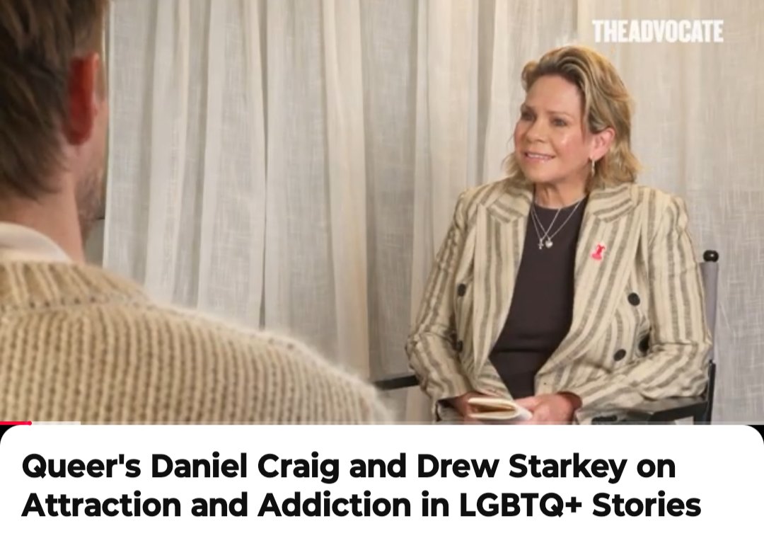 daniel craig's lesbian assistant tweet media