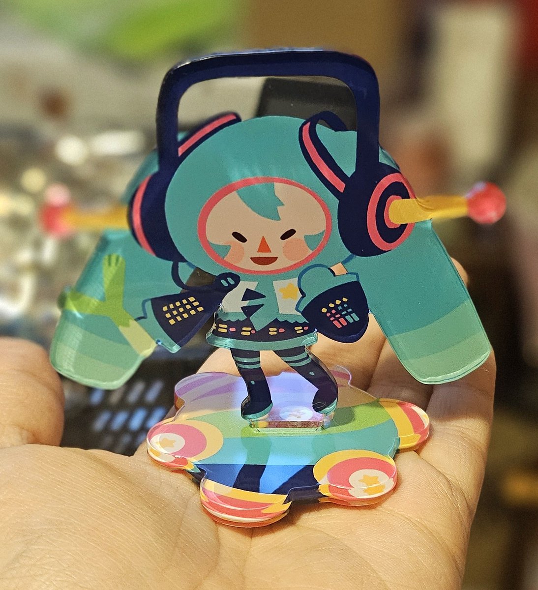 I finally made Katamari Miku into a standee and she came out so so cute???