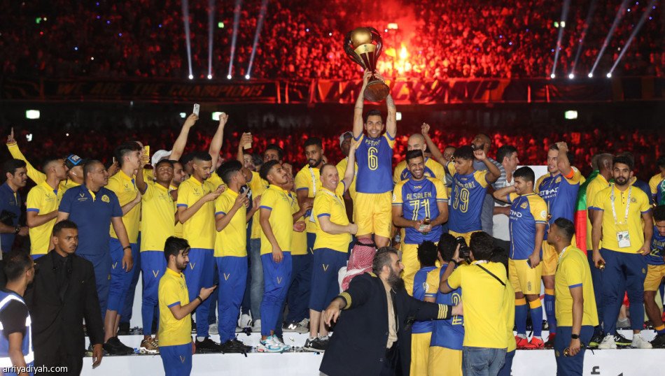 Alqeeran's tweet photo. #الهلال_قرعه_كاس_العالم 

حقائق ثابتة سجلها التاريخ للنصر وانتهت لو وصل صياحك للسماء ياهلالي

- النصر اول نادي سعودي وآسيوي يشارك بكأس العالم 

- النصر بطل الدوري الاستثنائي 

- افضل لاعب بتاريخ كرة القدم رونالدو نصراوي 

- افضل لاعب محلي وعربي وآسيوي ماجد عبدالله نصراوي 
💛💙 https://t.co/wQn4Eqpe6G