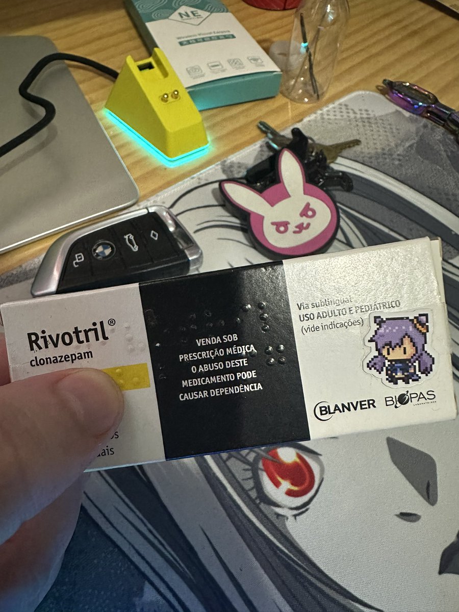 CaioIncau's tweet photo. @araenel_ Já fiz isso para renovar receita hahaha, ignora o adesivo da Keqing https://t.co/qSDZNCB3d0