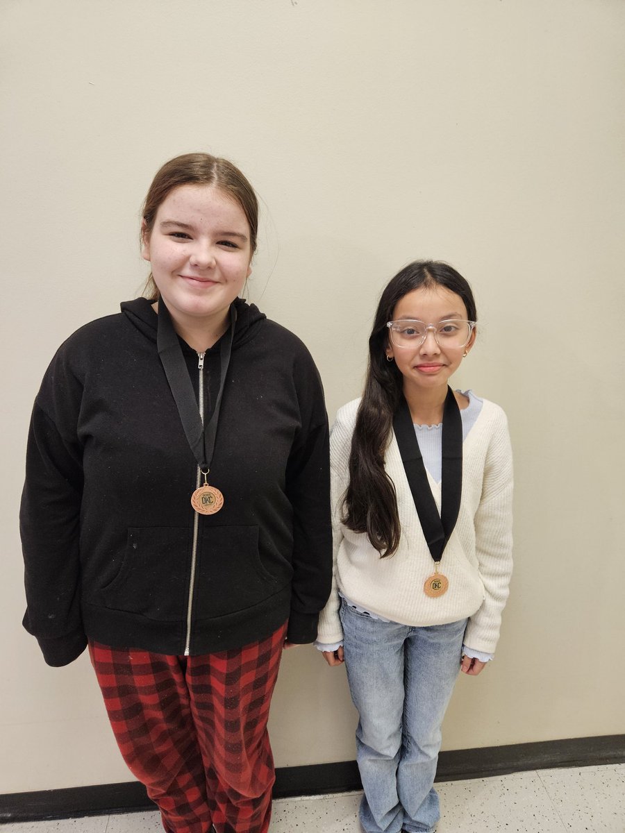 Eastgate Eagles are bringing home 4th &amp; 5th place medals from the UA debate tournament! #eaglesrise <a href="/Eastgate6NKC/">Eastgate6thGradeCenter</a>