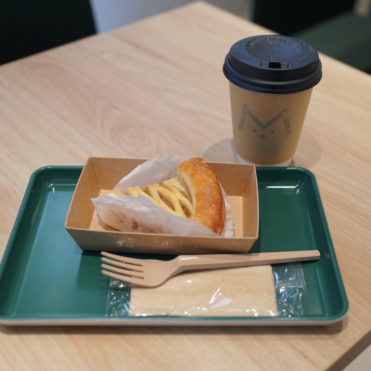 wata201312's tweet image. MUKK Cafe
コーヒーとアップルパイ
7/13オープン
#mukkcafe #daikanyama 
#cafe #coffee
#代官山カフェ #カフェ
#店内わんこOK