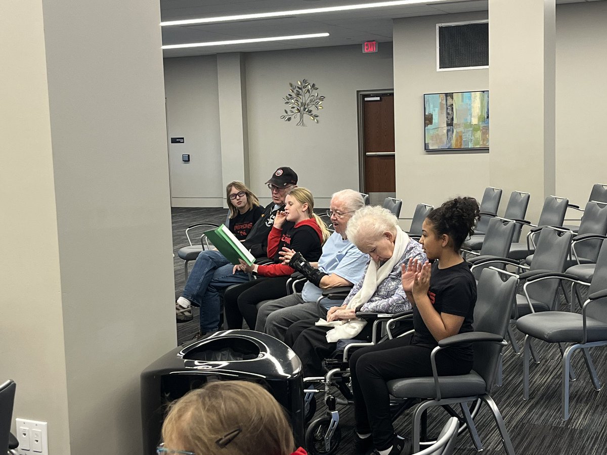 Bethany (Unruh) Main tweet media