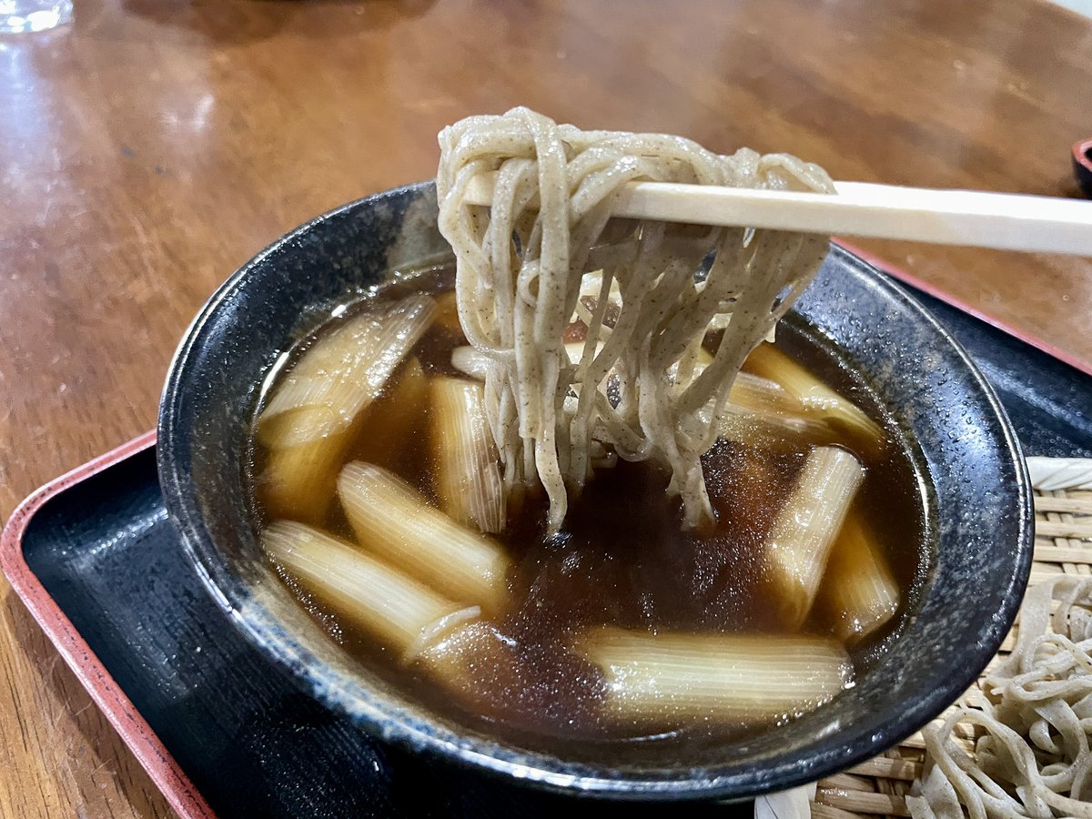 tochigour's tweet photo. 昔ながらの手打ち「そば」と「うどん」を食べられ、
美味しく食べ応えもあり、この味で育った方も多い地元に愛されているお店「昭陽」🏠🐶♬
お店の雰囲気やおもてなしもとっても素敵ですので是非行ってみてください🐶✨ https://t.co/WbNlzaWVJB