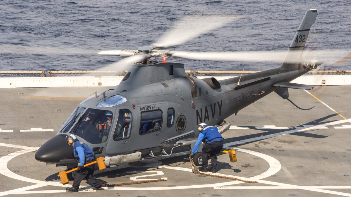 ivancp25's tweet photo. #AccidenteAéreo de #AgustaWestland #A109EPower (432) del 40° Grupo Aeronaval de Helicópteros de la Marina de Filipinas. Se estrelló al aterrizar en el Aeropuerto de #SangleyPoint, Base Aérea de #DaniloAtienza (SGL/RPLS), #CaviteCity, #Filipinas 🇵🇭. 5 heridos leves. 05-12-24 https://t.co/EIAmFnmgQp
