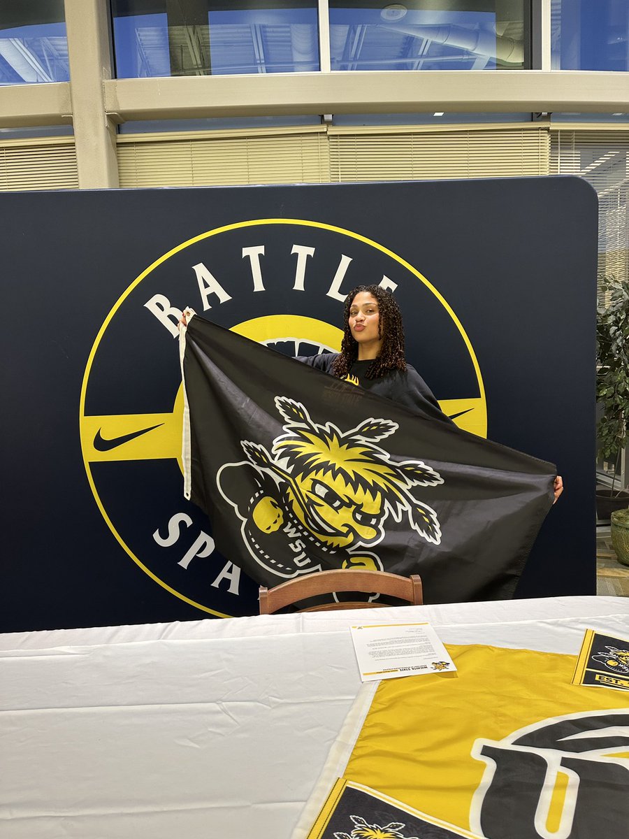 JWeitkemper1's tweet photo. Thank you to everyone that came out to celebrate with me. Your continued support means so much to me! I cannot wait to continue my athletic and academic career at WSU 🖤🏐💛

@GoShockersVB @GoShockers @BattleAthletics https://t.co/h8JzJIL1FS