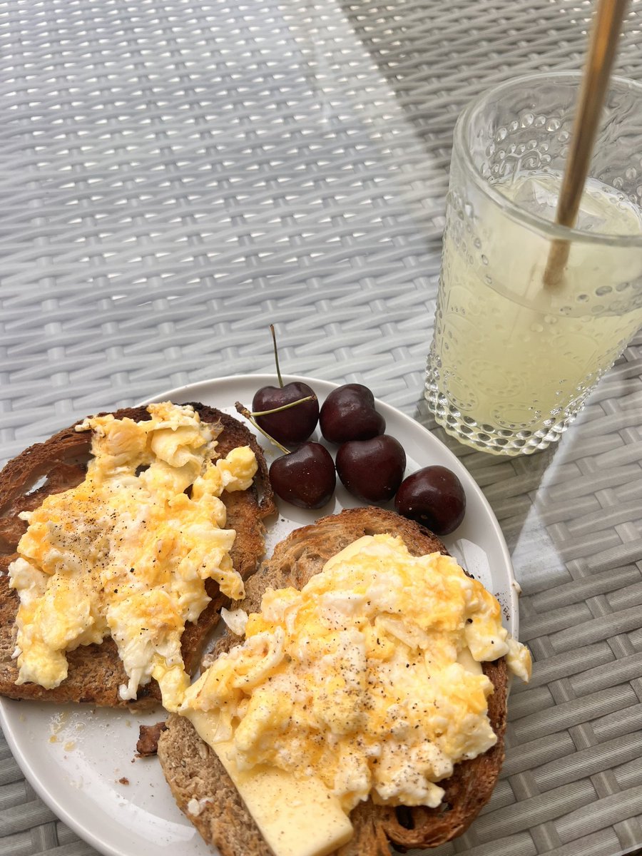 MMaryy_0's tweet photo. What I ate in a Day for 1.100Cals
17hs fasting
320 cals work out
490cals | 340 cals | 270 cals
#edtwtᅠ #miatwt #anatwt #ricecacketwt https://t.co/3ellg6Aag1