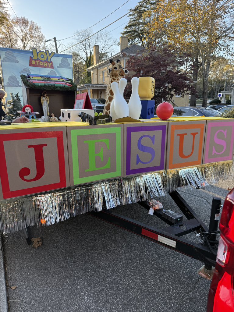 FrMattox's tweet photo. This is the first entry of our parish in the local annual Christmas Parade. The theme is Toys, but we made our toys about Jesus! https://t.co/8gUpX0Liwb