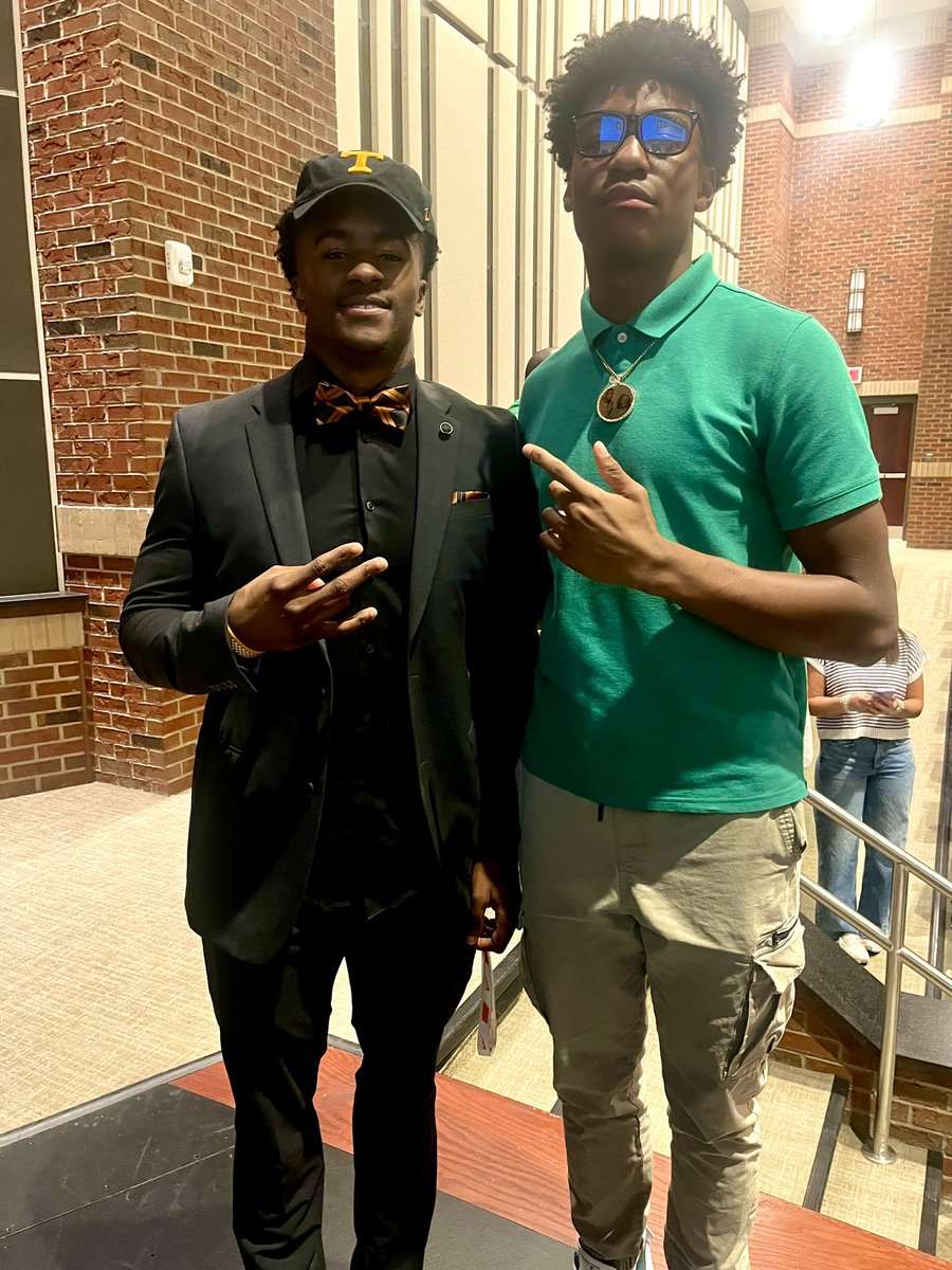 Ethan Hauser (Night-Train 🚊) tweet media