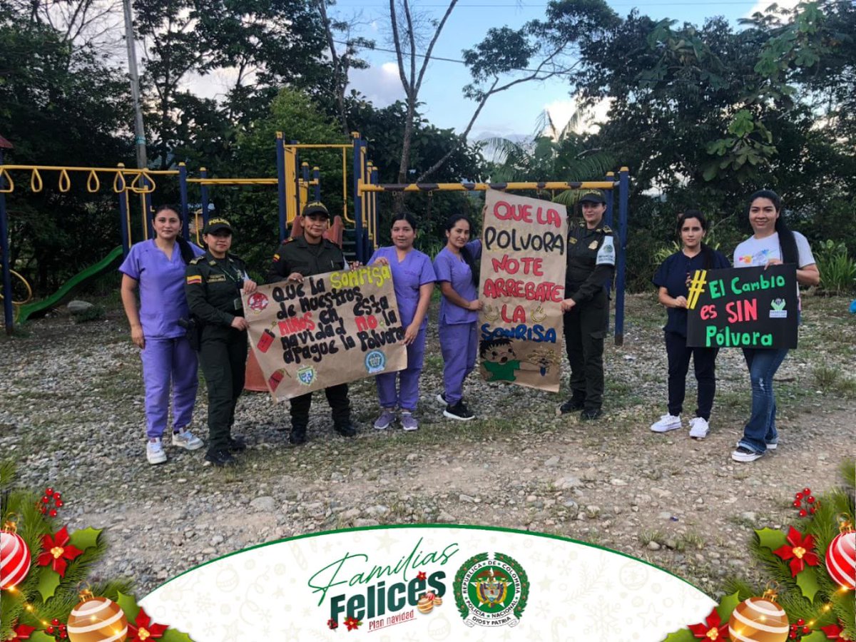 PoliciaDepuy's tweet photo. En el marco de la campaña #FamiliasFelices, la @PoliciaColombia en conjunto con ICBF, realizó campañas de prevención al uso de la pólvora.

#NavidadSinPólvora
#PlanNavidad
@ProteccionPonal https://t.co/4ARSVsTxgx