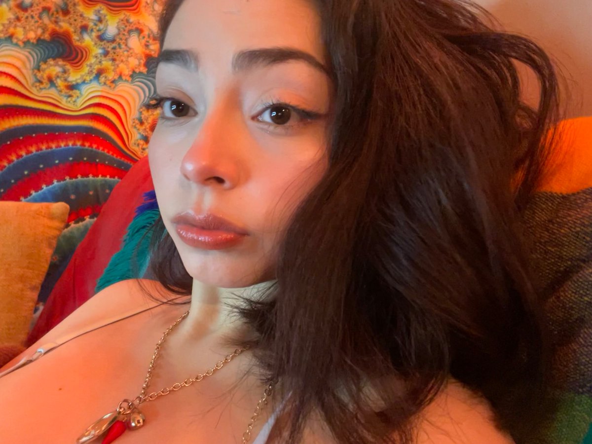 I wanna run into the mountains and never come dowwwwn!  😩😩

someone take me to the mountains!! pretty please!