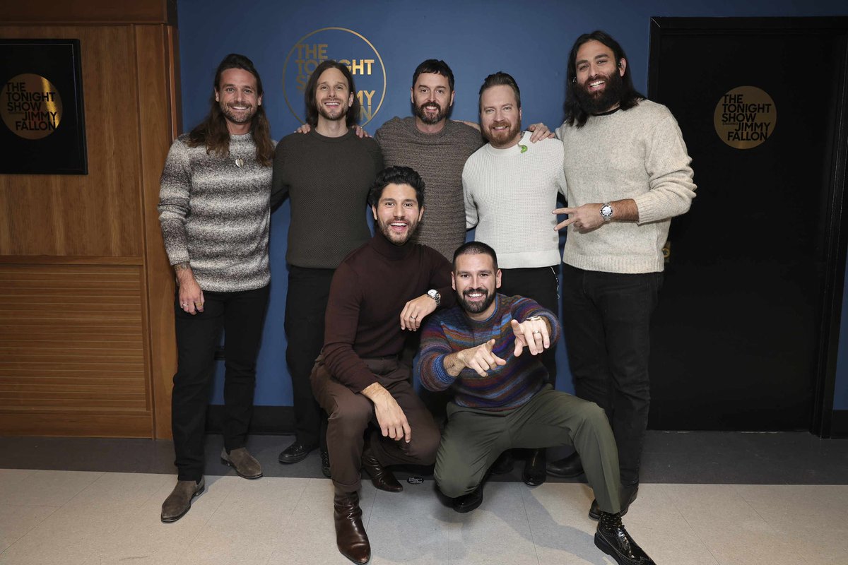 DanAndShay's tweet photo. IT’S THE MOST WONDERFUL TIME… https://t.co/L36LtJtbkG