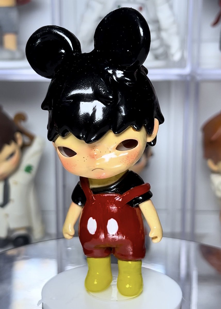 Customhere tweet media