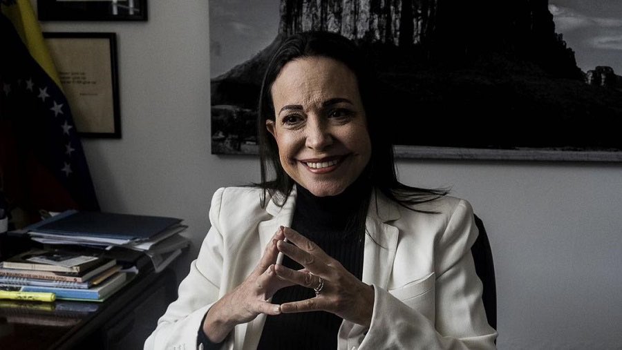 RoiLopezRivas's tweet photo. Los vínculos de María Corina Machado con el narcotráfico y la DEA. Por Vincenzo Caruso.

 https://t.co/ZYQh9XZlfq https://t.co/AGKfxzVLBD