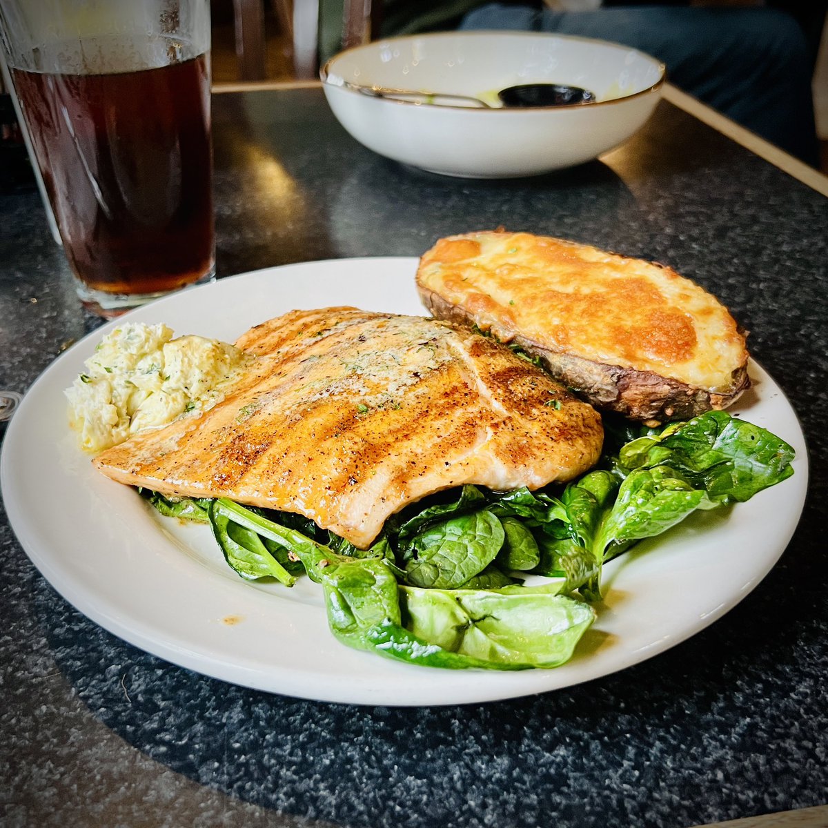 dreamdisturber's tweet photo. Lunch in Baton Rouge. #parrains https://t.co/1eOnE5AbFz