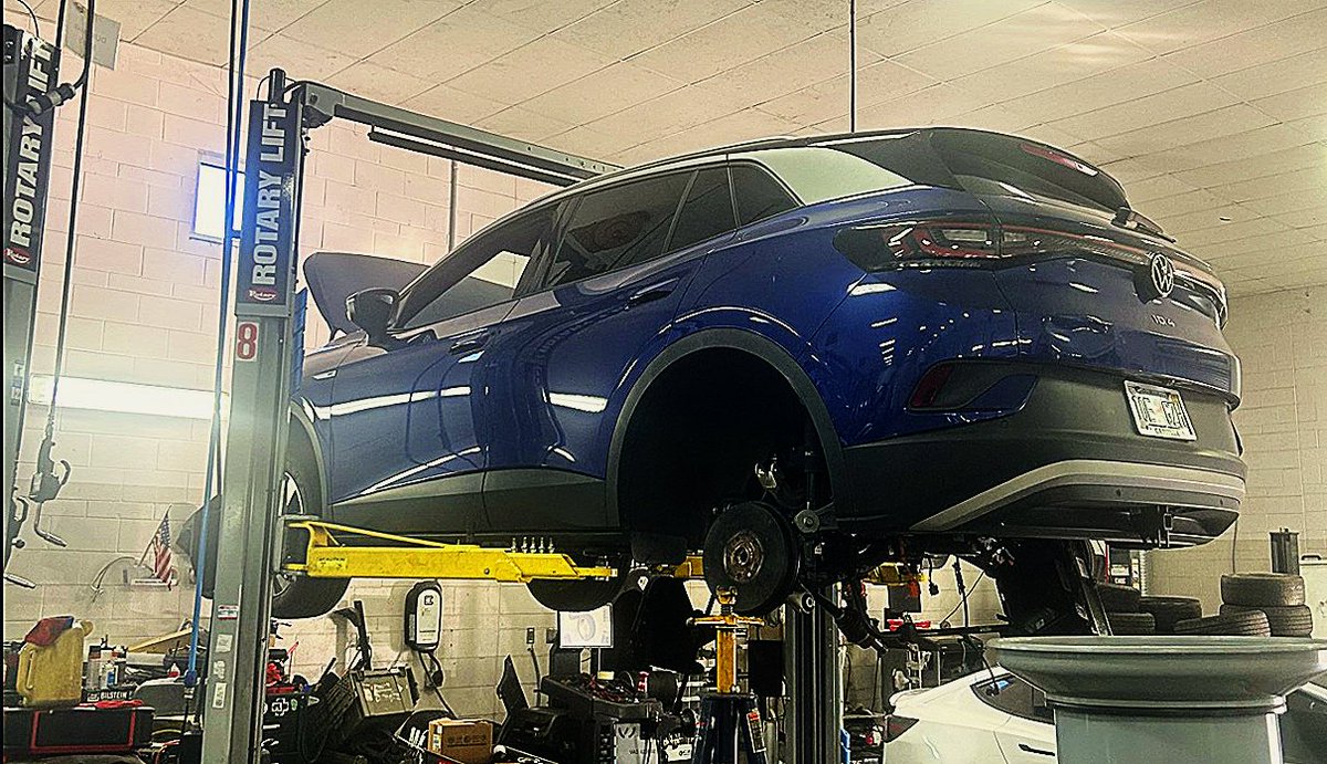 therealjeffdeal's tweet photo. ‘We feel really let down by Volkswagen’: VW all-electric SUV in shop more than 7 months. Story in Link-->
https://t.co/blv6MMIBdn https://t.co/2fNGhAI8CF