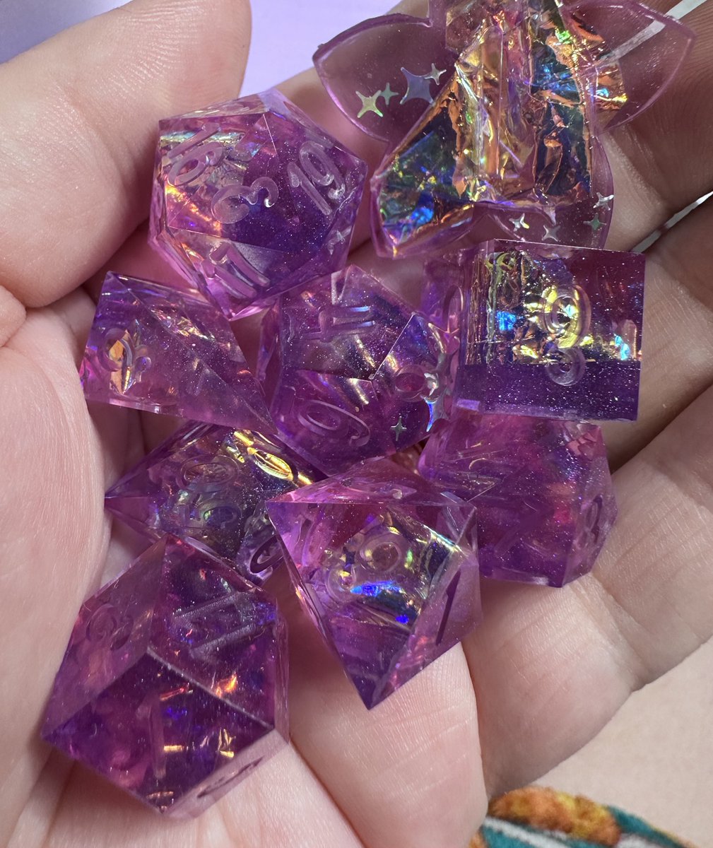 StardustShop_'s tweet photo. Dice for sale
Will be shipped end of 🎁December🎁

I’ve got other packages being mailed prior to Christmas and then another batch after that for those waiting 🙏🏻

I’ve been really sick this month so I’m struggling and any shares would be appreciated 
These are $80 each usd fcfs https://t.co/iXlwL2byHg