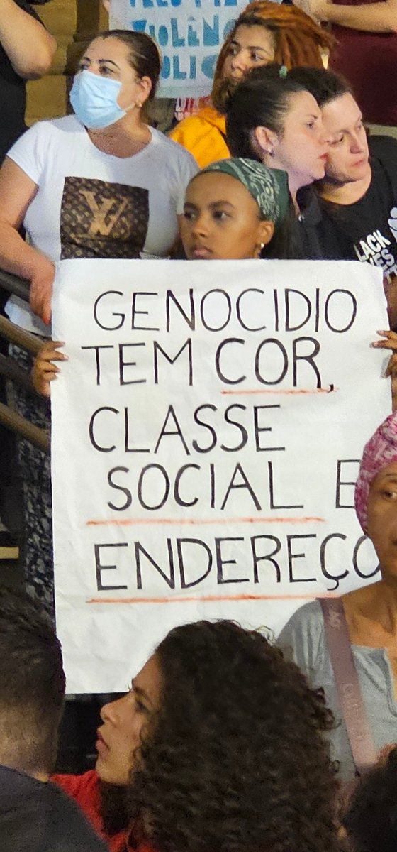 GSILVAFERNANDES's tweet photo. Genocídio tem cor, classe social e endereço.
#foraderrite #PMracista #PMassassina #ONU #direitoshumanos #genocídio https://t.co/jLTah30zpt
