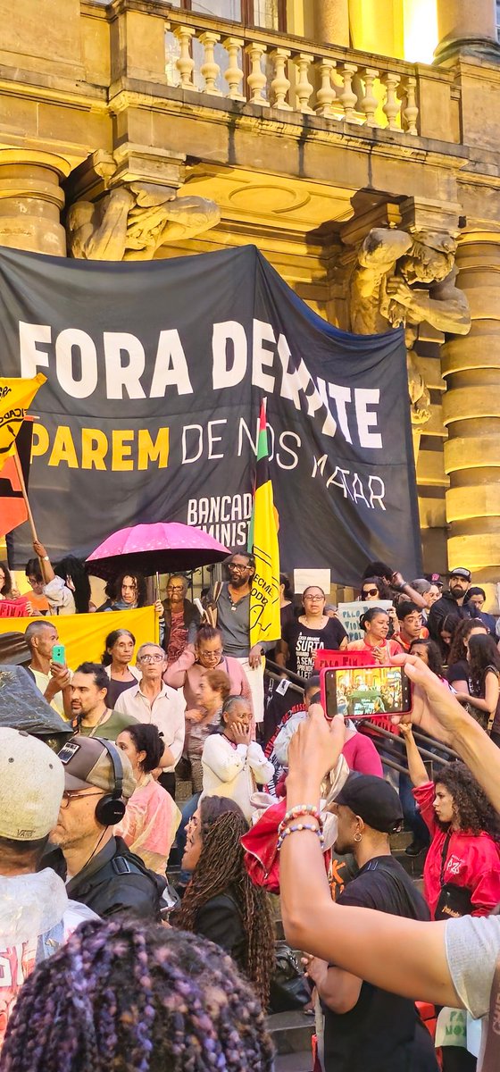 GSILVAFERNANDES's tweet photo. Genocídio tem cor, classe social e endereço.
#foraderrite #PMracista #PMassassina #ONU #direitoshumanos #genocídio https://t.co/jLTah30zpt