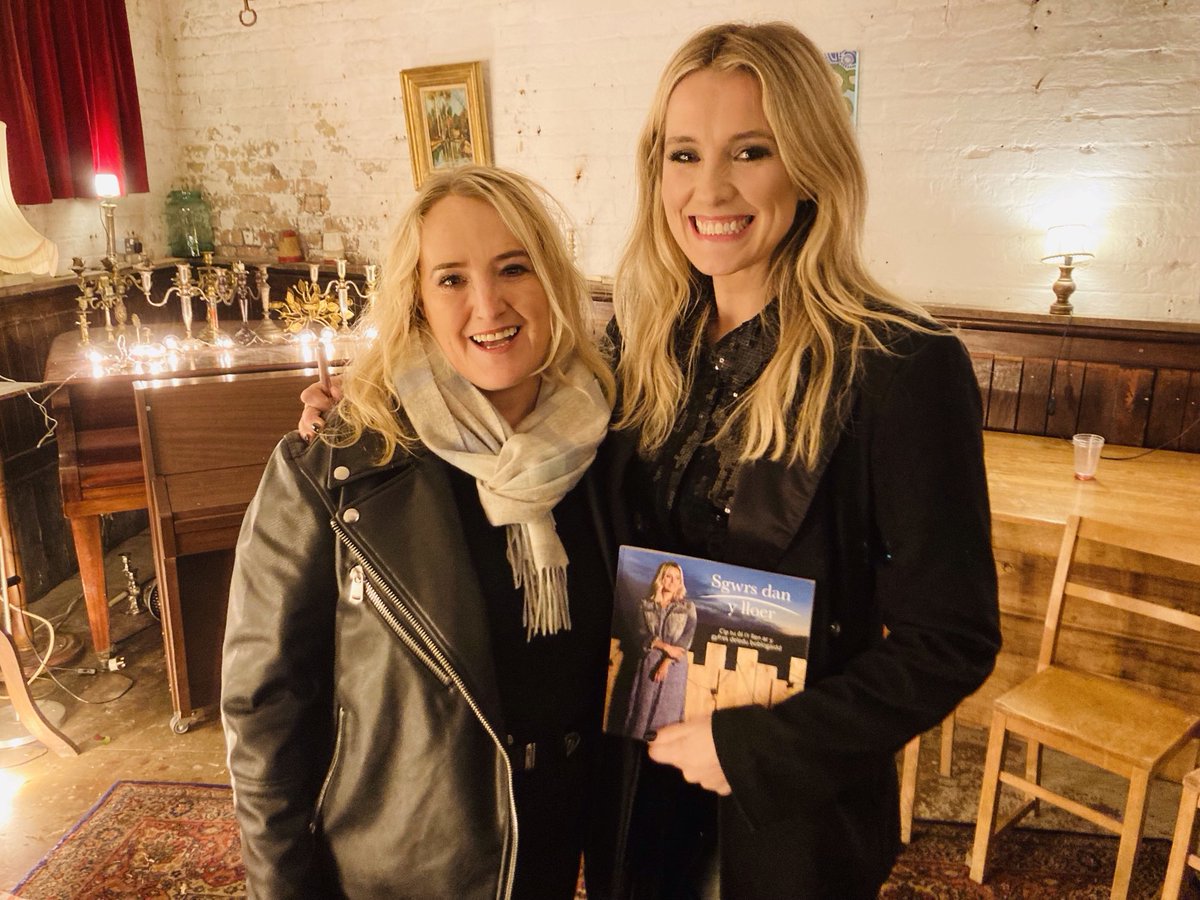 Sera Cracroft tweet media