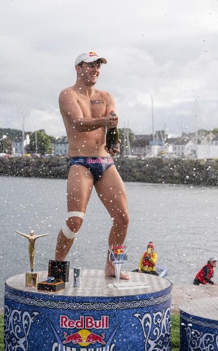 brobrief tweet media