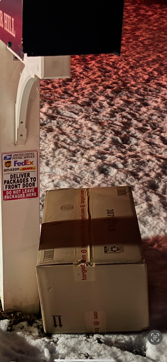 burgo40's tweet photo. It happened yet again.  @FedEx @FedExForum @FedExHelp.  A PS5 left by the street in a snow bank.  #fedex #DeliveryDriver #delivery https://t.co/HCErRi57mc