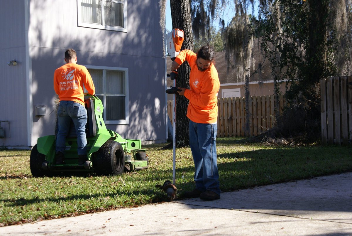 SunPowerLawn's tweet photo. 🍂 Prep Your Lawn for Winter! 🍂

Winter’s around the corner, but a little preparation now can lead to a stunning, green lawn come spring! 🌱 Check out our latest blog post for expert tips on keeping your yard healthy during the colder months: https://t.co/fBCCymJZJT https://t.co/XOlTGQ2YsW