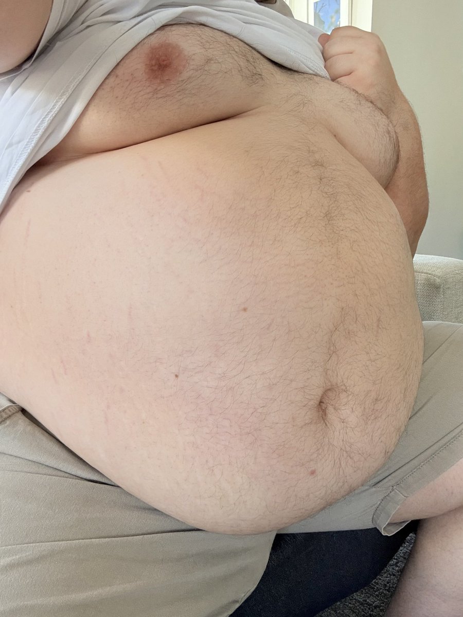 my fat ass is not leaving the couch this summer