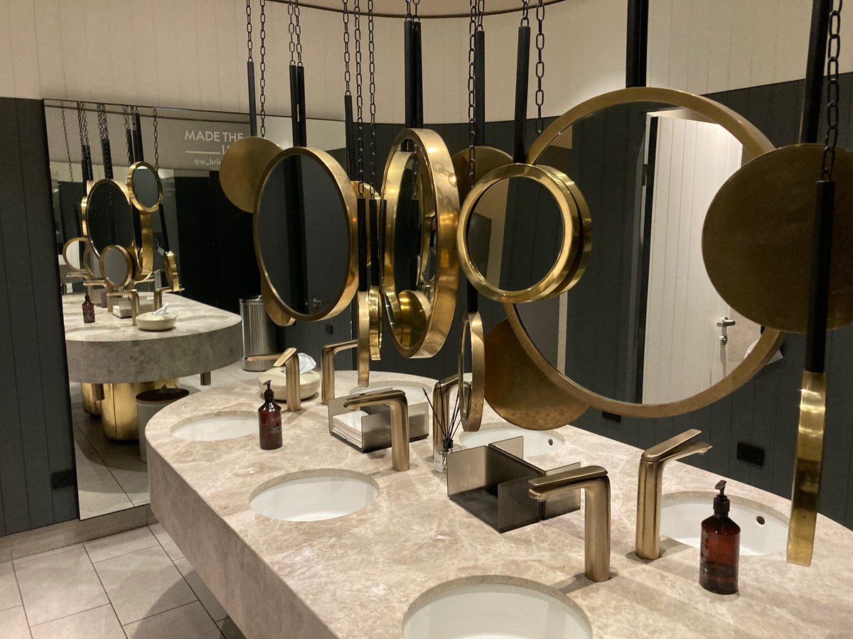 Ondrej Hradil tweet media