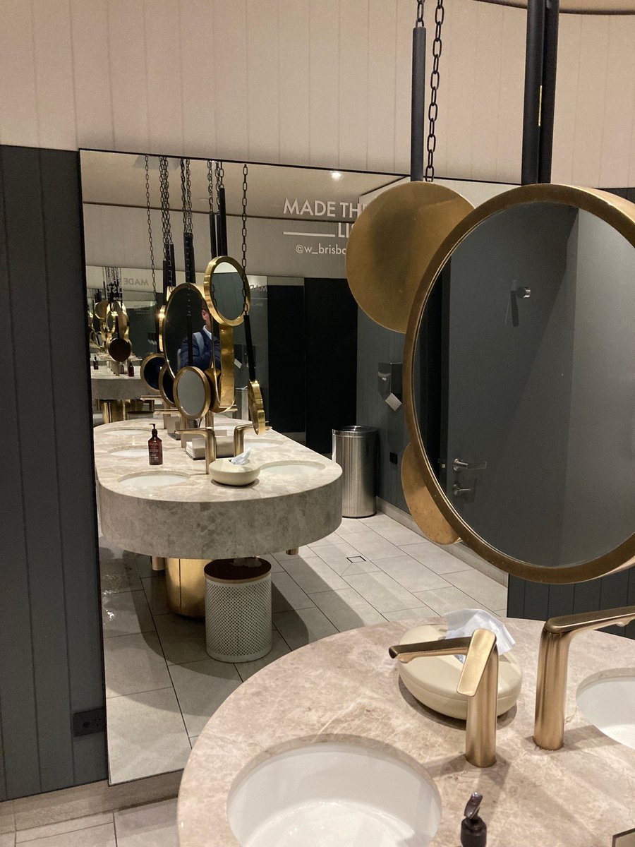 Ondrej Hradil tweet media