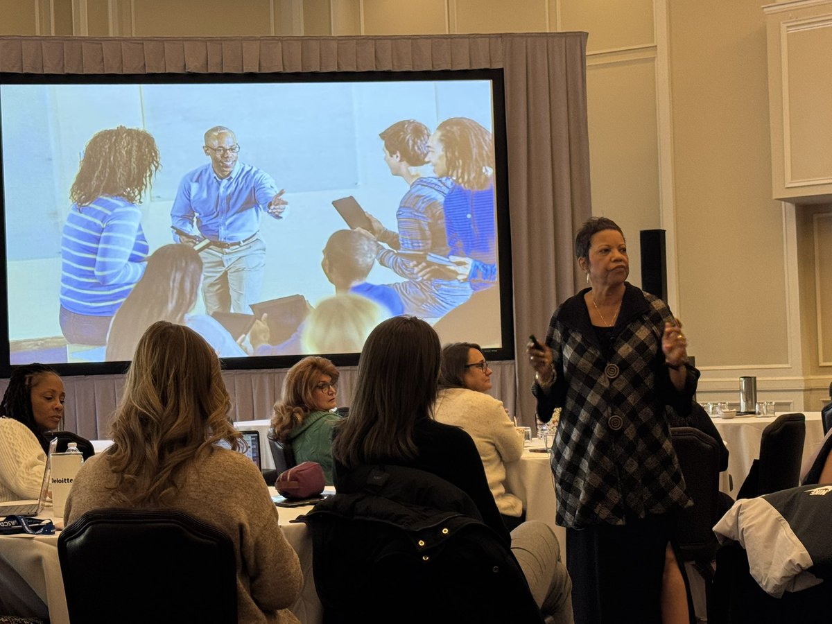 VaEducatorWJC's tweet photo. @VASCD always brings the 🔥 🔥. This year was no exception with an amazing pre-con with @drmarciatate. I had read some of her literature before, but never participated in one of her workshops. She was amazing and great for all educators, regardless of your role. @VAEducatorCMJ https://t.co/QDQ7GcLJVk
