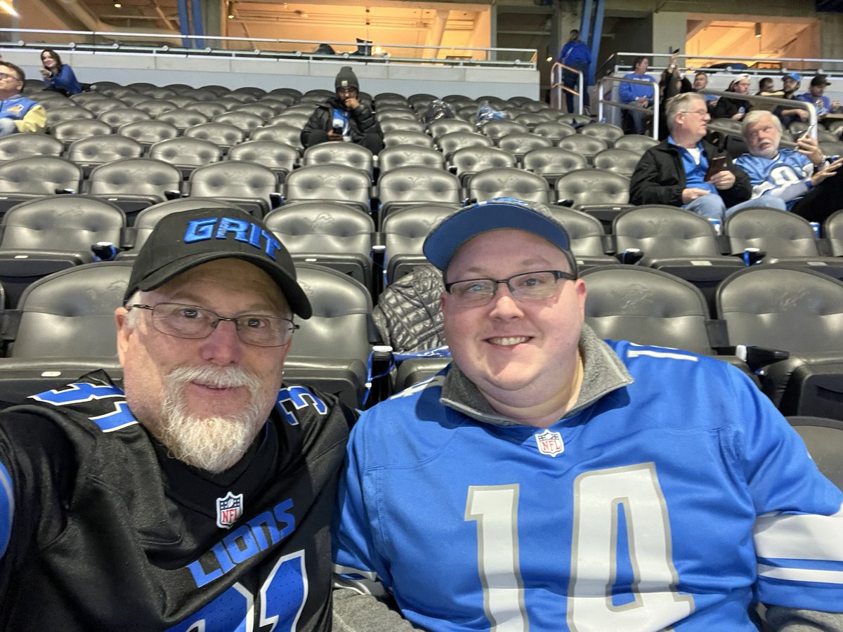 dorourke7280's tweet photo. #OnePride https://t.co/Cg3rO6xhEi