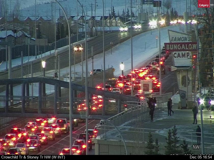 ALERT: Traffic incident on WB Crowchild Tr after Stoney Tr NW, blocking the right lane. There are considerable backups in the area. #yyctraffic #yycroads