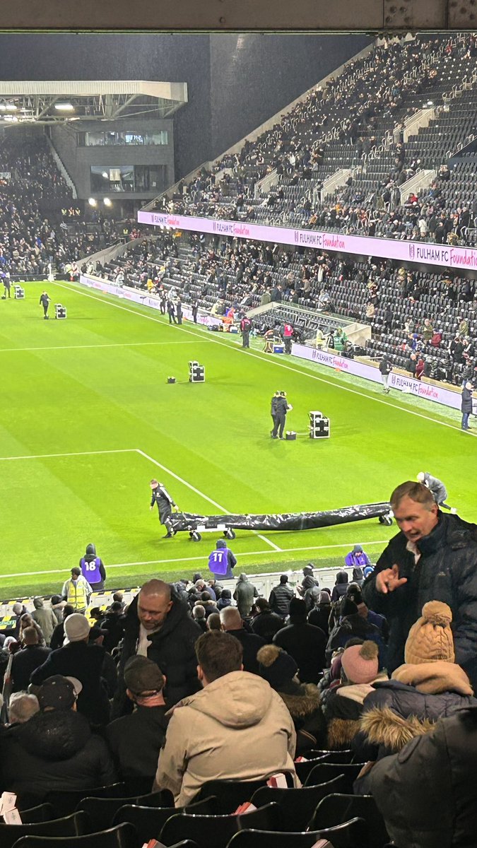 lewisssffc's tweet photo. rip Peter Crouch #FULBRI https://t.co/yBO3oBbKCA